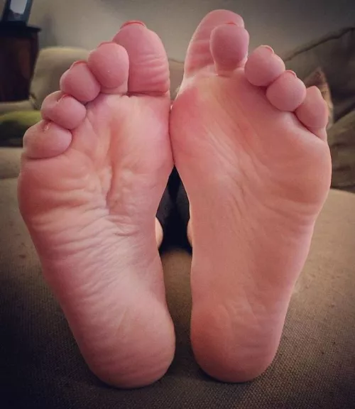 Can you count my wrinkles with your tongue? by ZazzyZebra