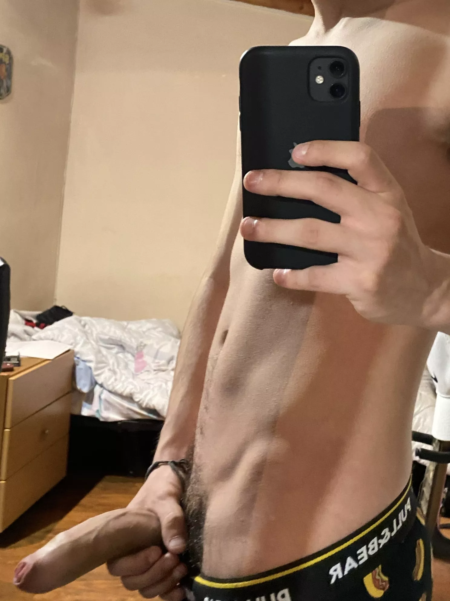 Can you give me a hand? 😏 posted by Johnny_White903