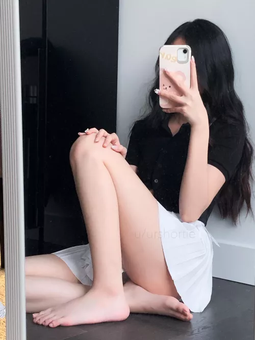 can you guess how tall I am without checking my page? 🙈 by urshortie