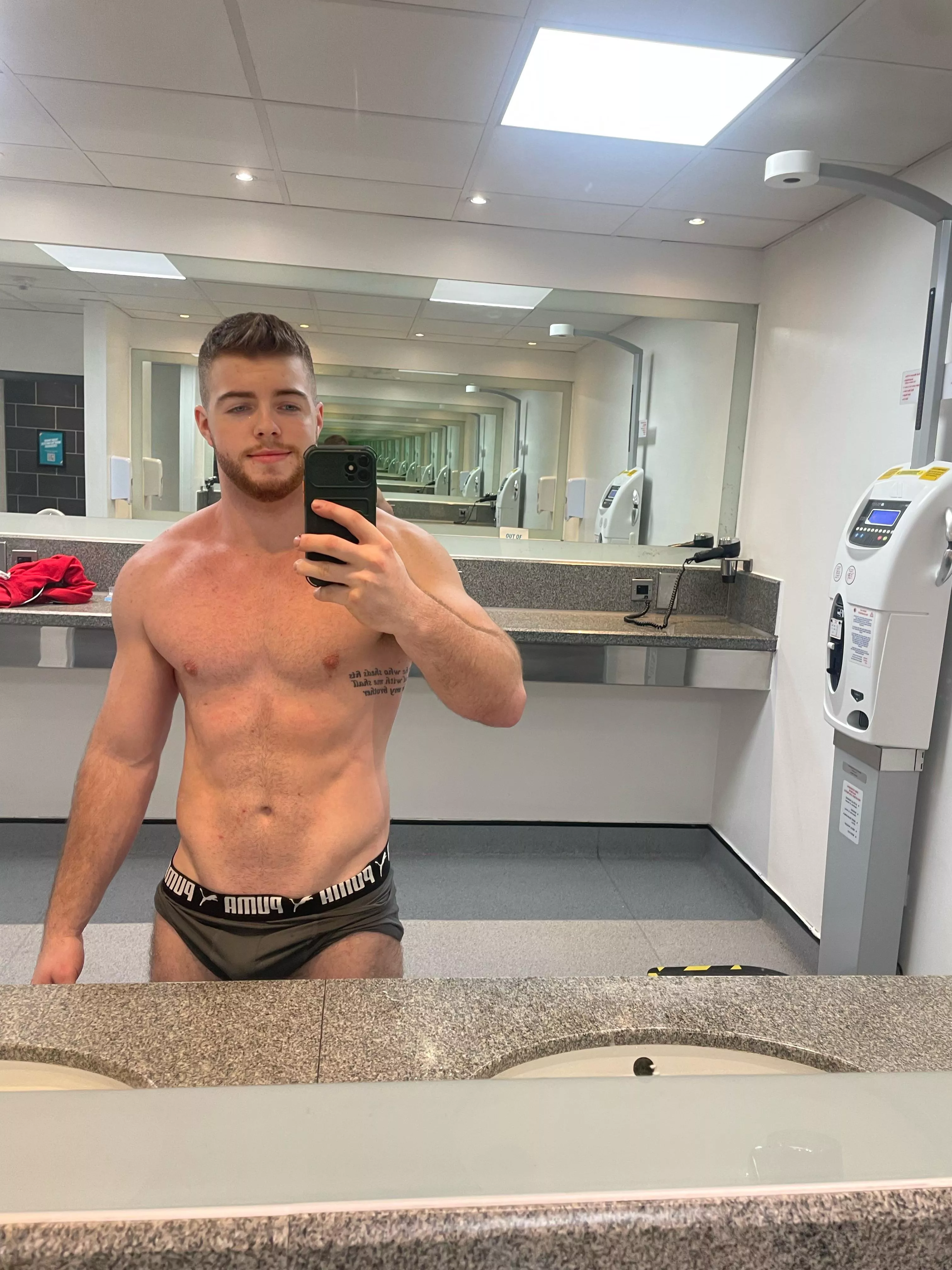 Can you handle my bulge? posted by Comfortable-Bank-630