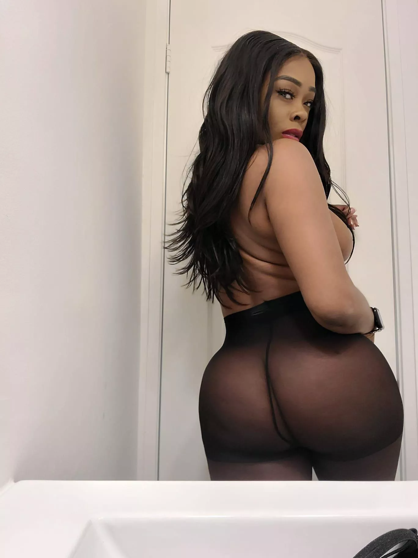 Can you help me line up my pantyhose … using your tongue 👅 💦 posted by taviennecruz