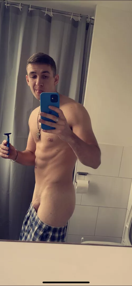 Can you help me by lio1919