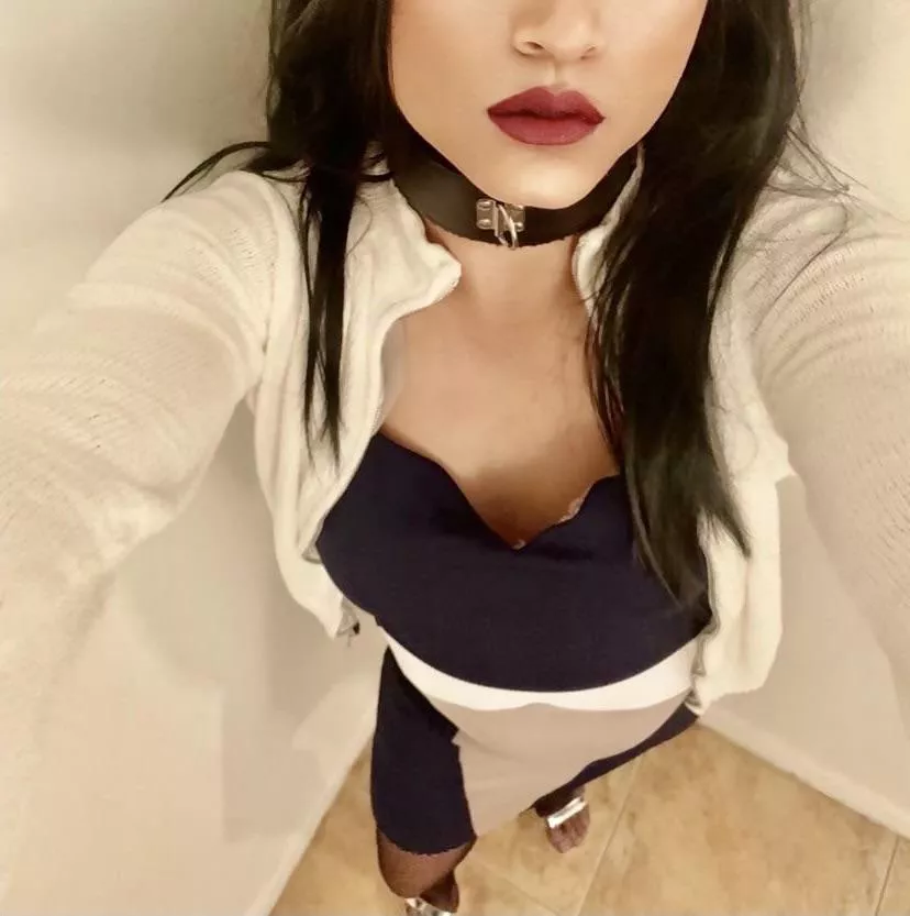 Can you please hook a leash up and take me for a walk like this? posted by analsissy12