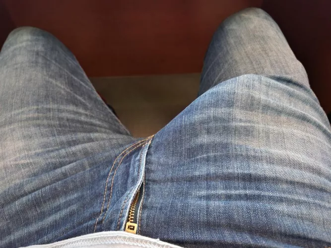 Can you see it well enough? by Mydirtythrowaway678