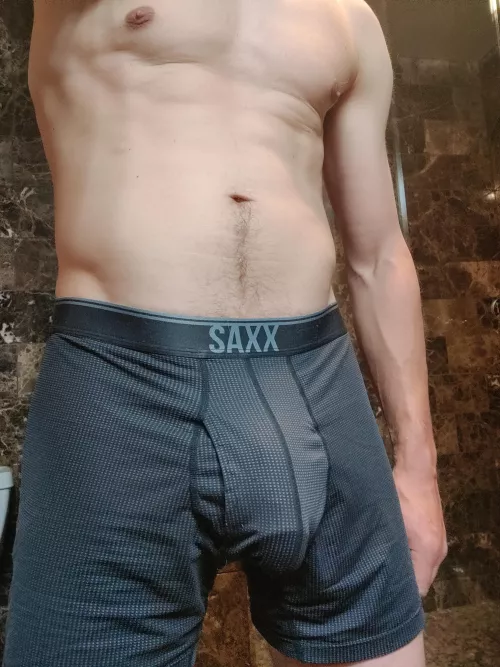 Can you see the tip? by stamen_16