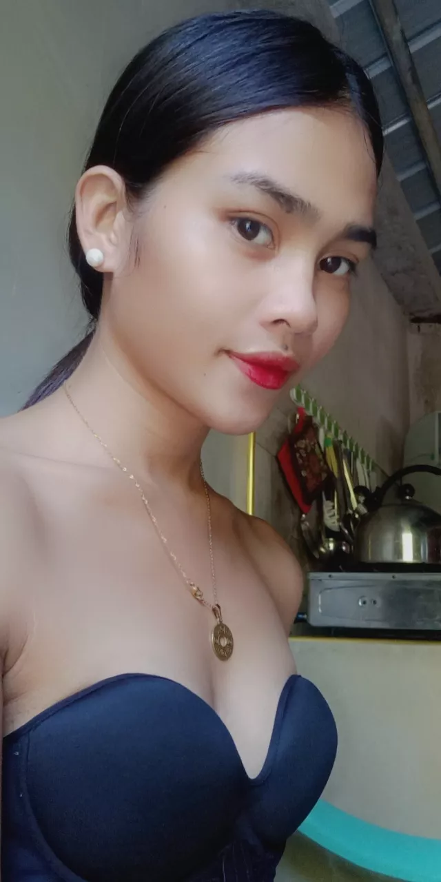 Can you tell me how I look? posted by Chachai21