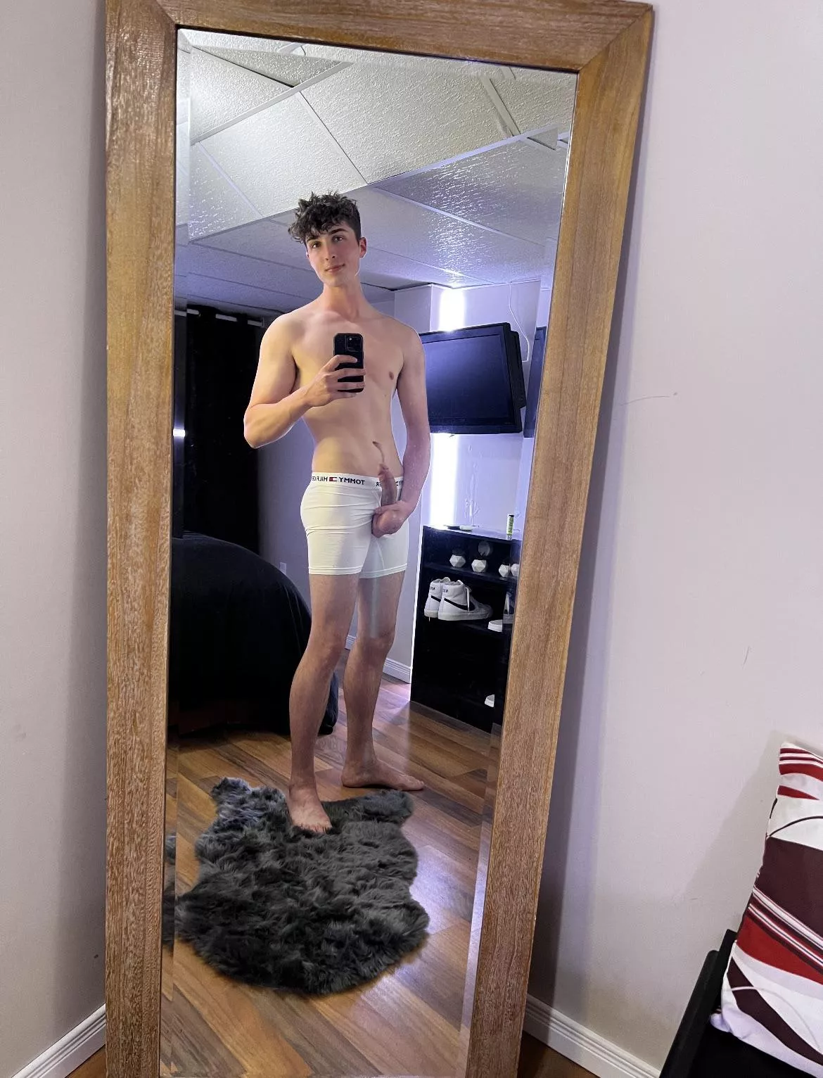 Canadian cut cock posted by sadboycad