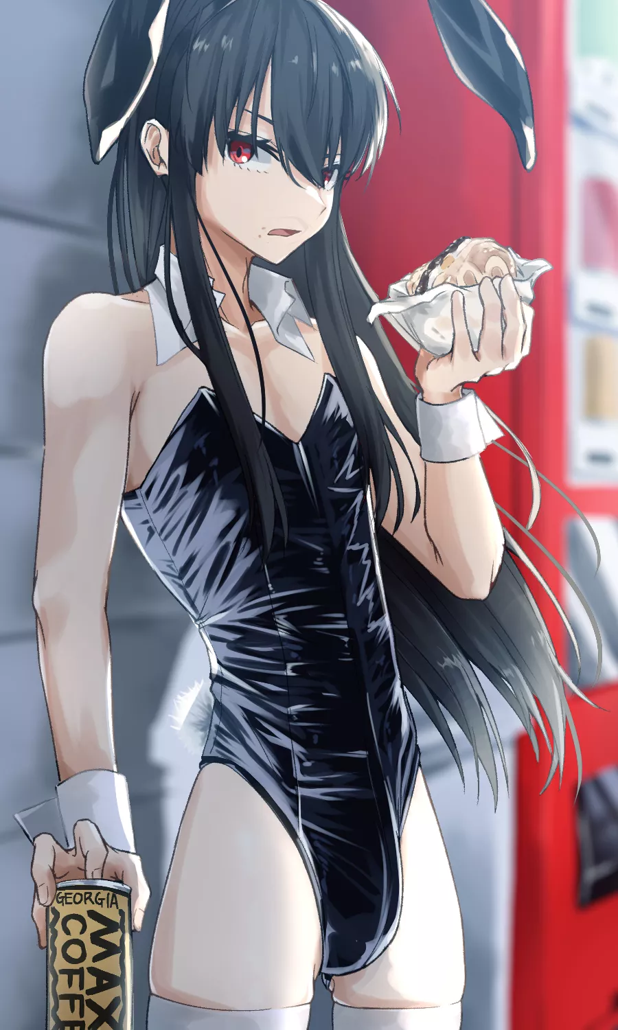 Can't a bunny boi eat in peace? posted by pedoro_pedoro