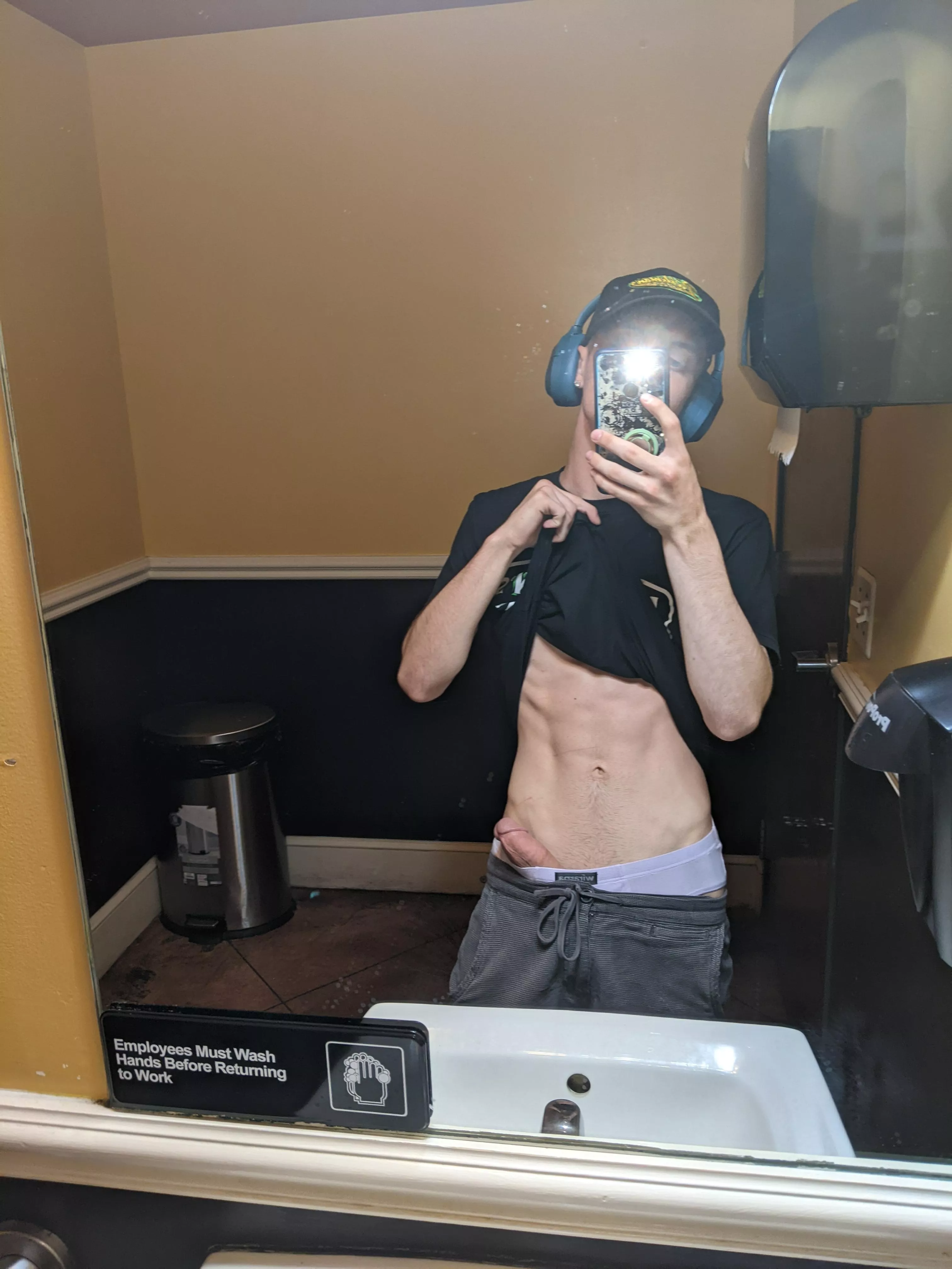 cant contain this beast posted by droppedmyson