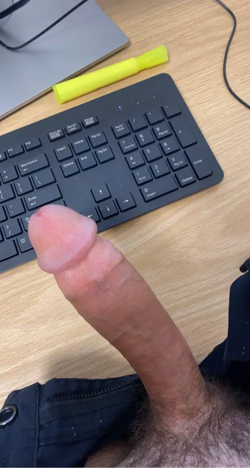 Can’t help myself at work by fiiiiive7