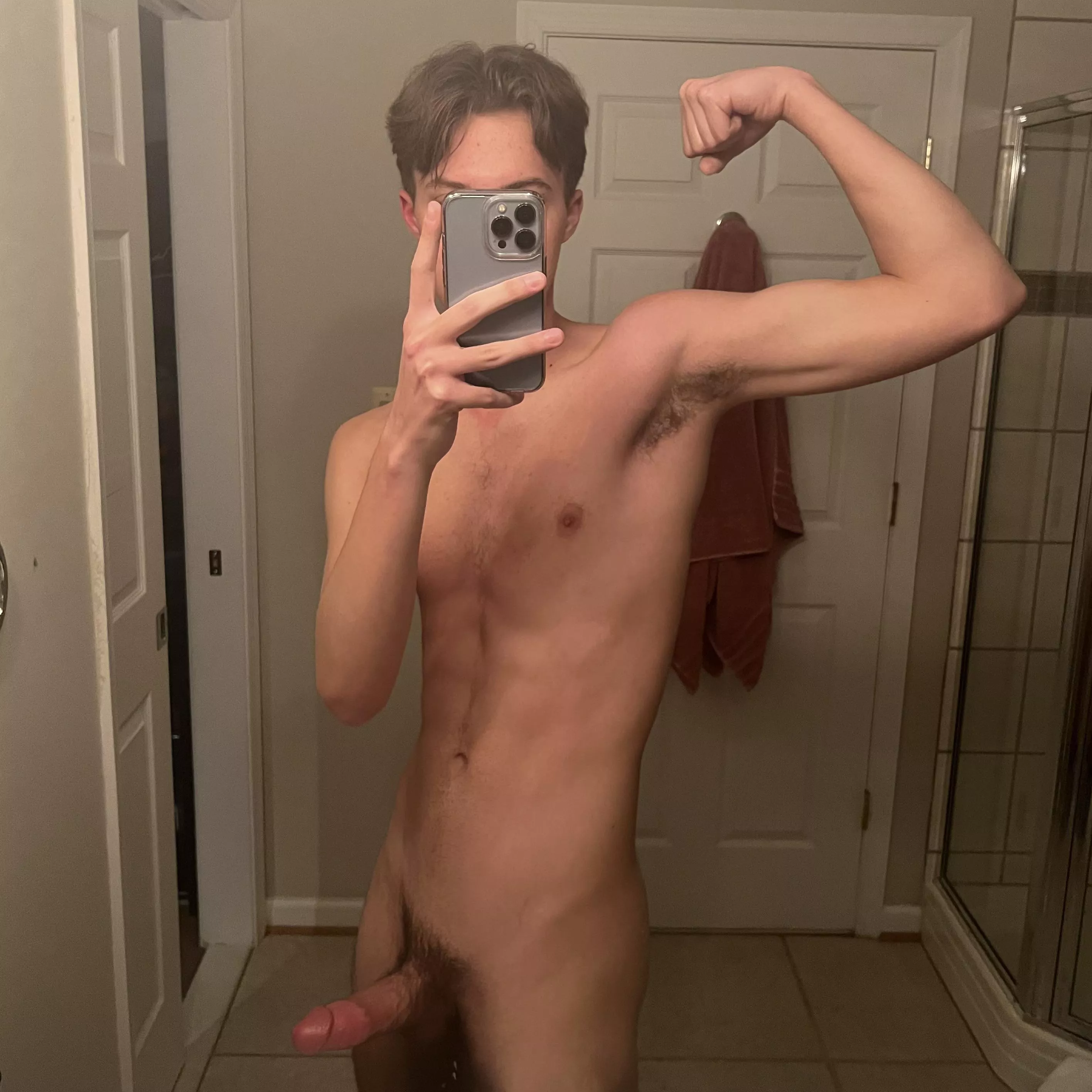 can’t sleep 🤔 posted by young_twinkboy