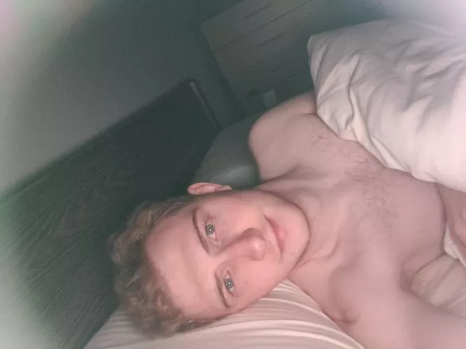 Can't sleep tonight 😴 by Atomlad360