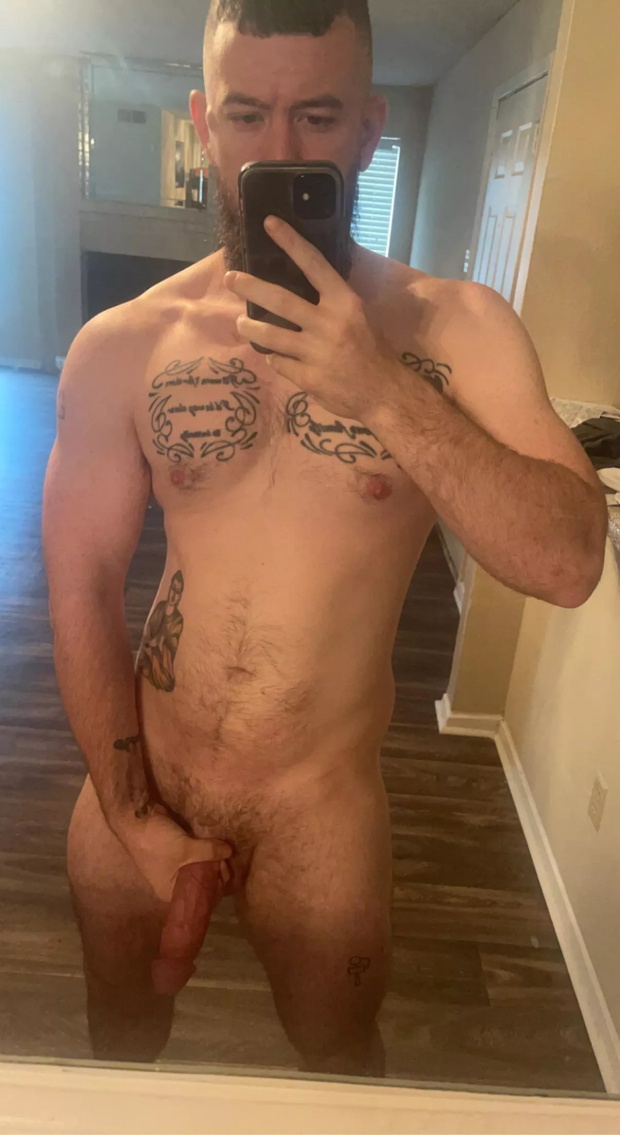 Can’t wait for my girl to give me a hand after work 💦 posted by hardchris69