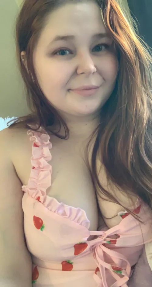 Can’t wait for strawberries and summertime 🍓 by mooreolyvia