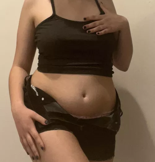 can’t wait to burst out of these shorts this summer 💝 by enbypig