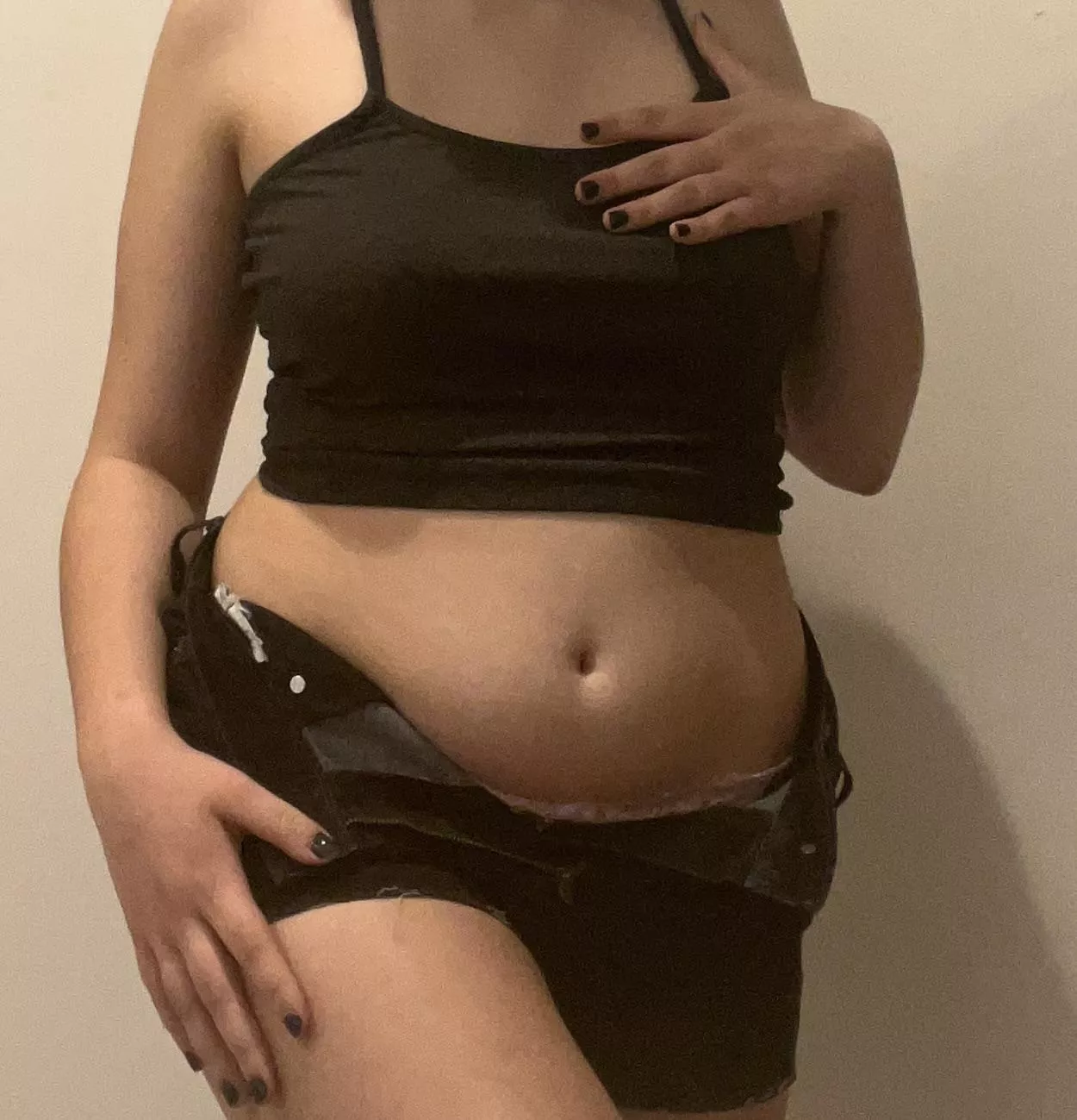 can’t wait to burst out of these shorts this summer 💝 posted by enbypig