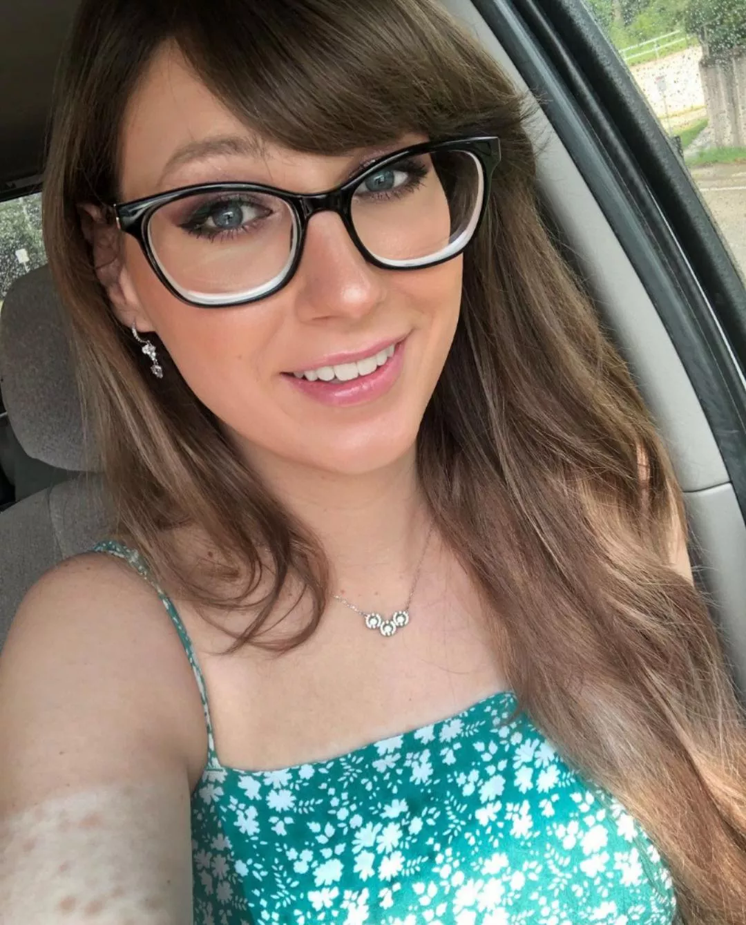 car selfie? car selfie. posted by KendraEats
