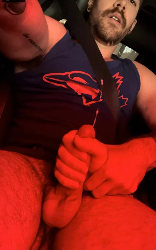 Car wash handjob by thatyogafvcker