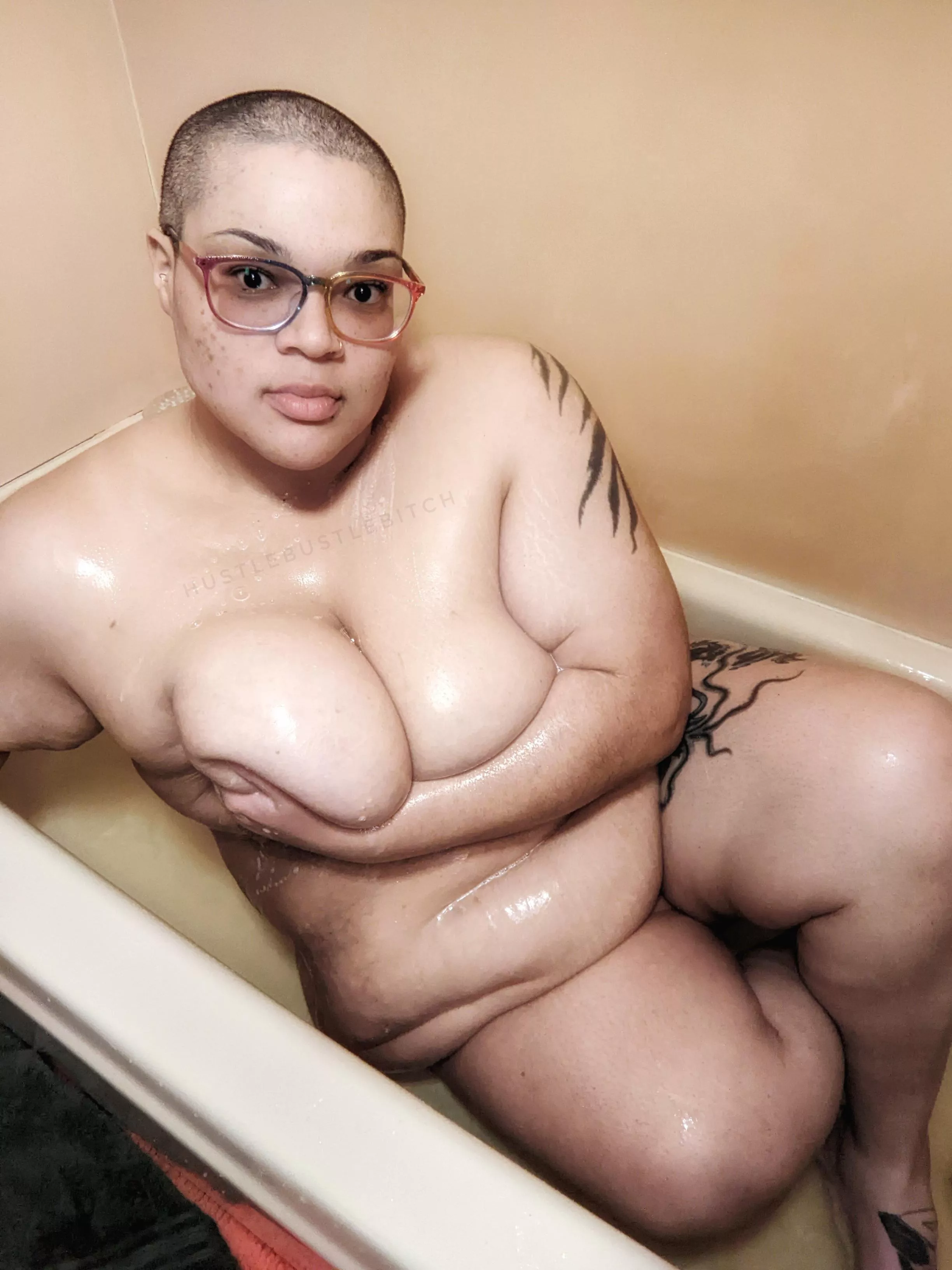 Careful. It's slick out here. 😈 posted by hustlebustlebitch