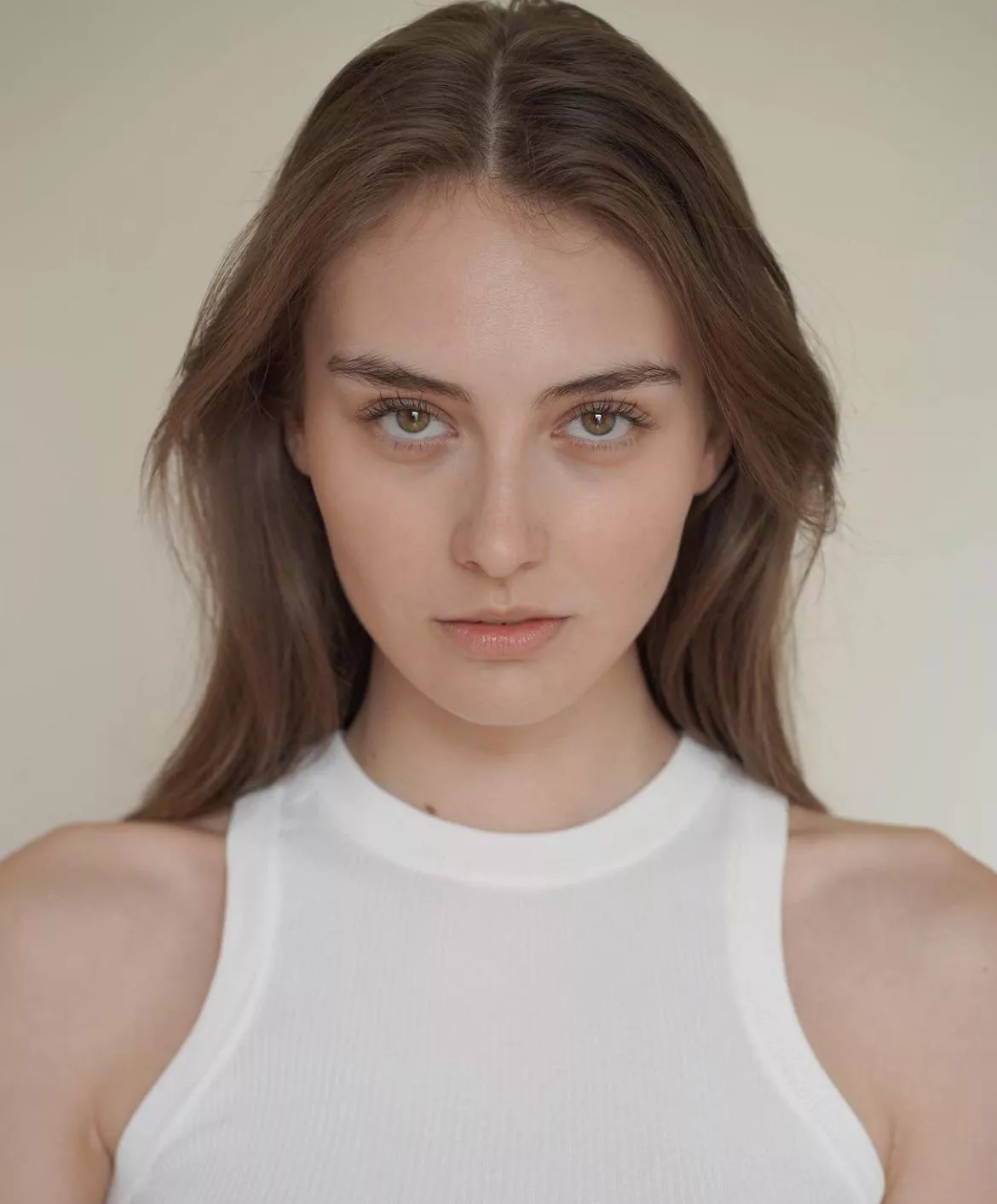 Carla Peclet posted by alejour