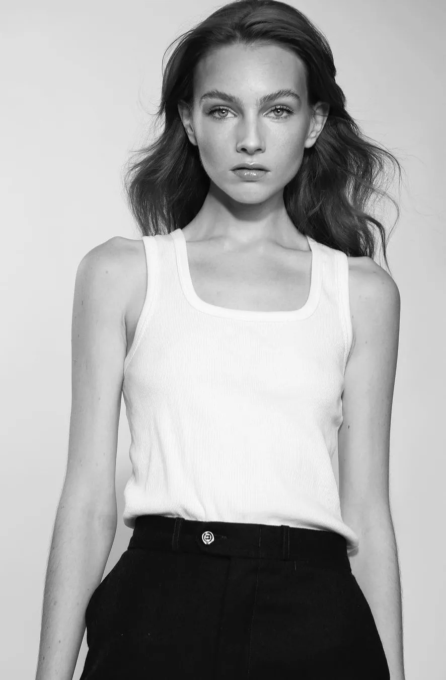 Caroline Hahn posted by GlamMetalLion