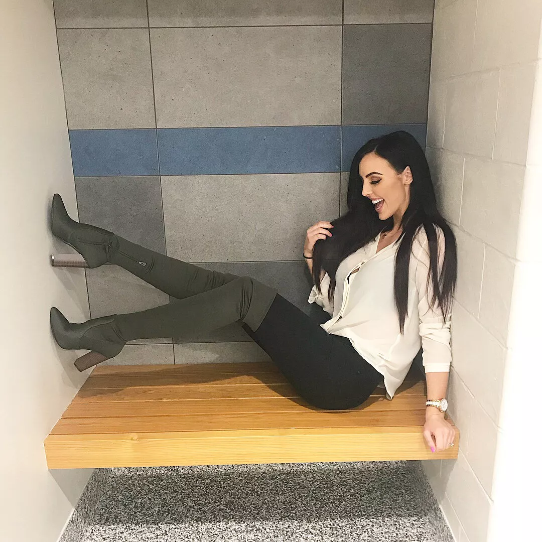 Cassie Lee/Peyton Royce posted by ThatPervyWWEFan