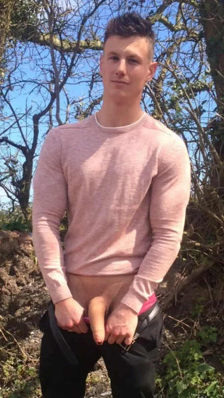 Casual cokc out in public posted by stuffcontribute