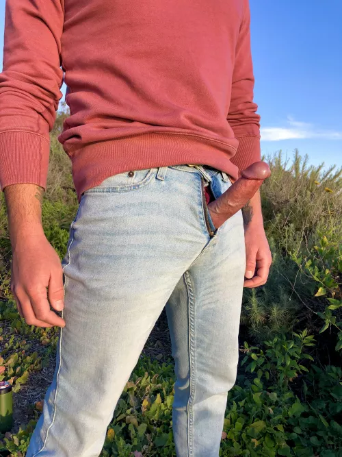 Casual walkabout by easilydickstracted29