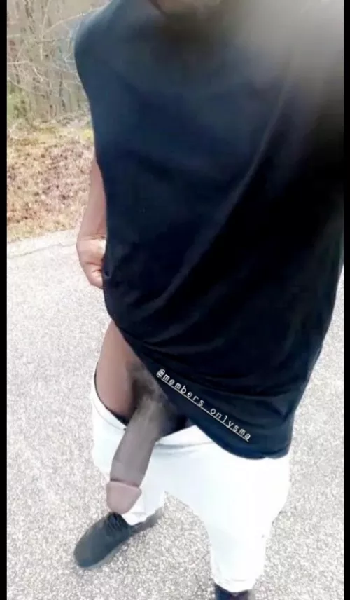 Catching a breeze after a morning run 😈 by strokemachineatl