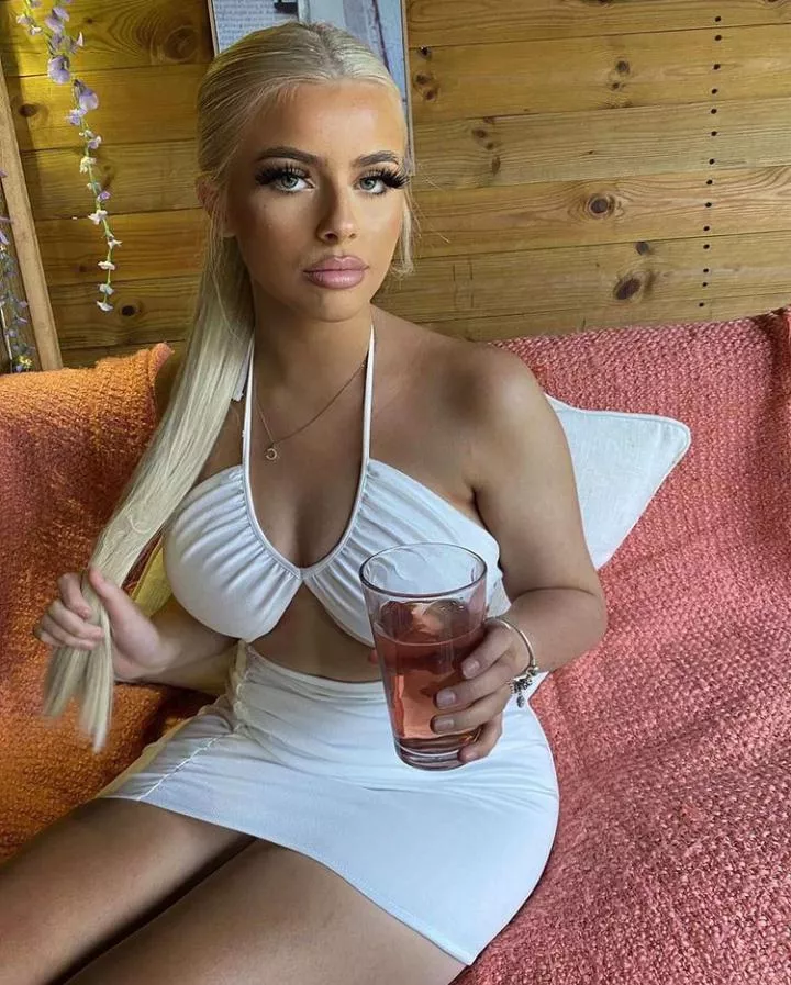 Charlotte posted by corruptusextremis