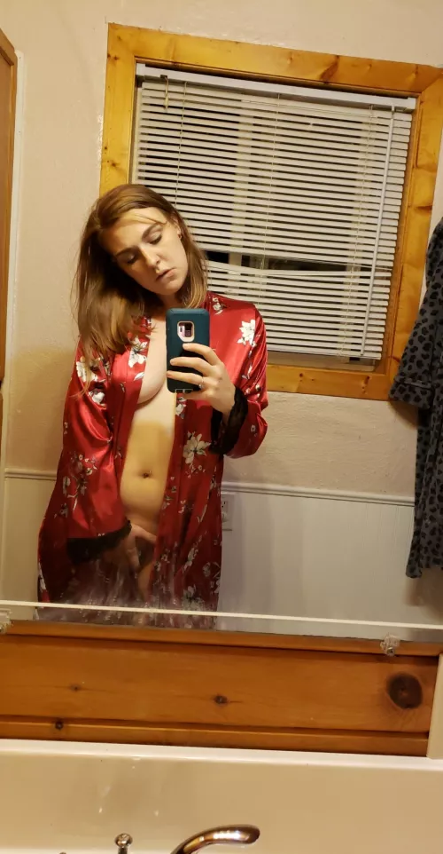 Chatting and trading 25 yo wife, bi guys a big plus so let me know. Send a pic first, Kik chaos1358 by throwaway625e8392