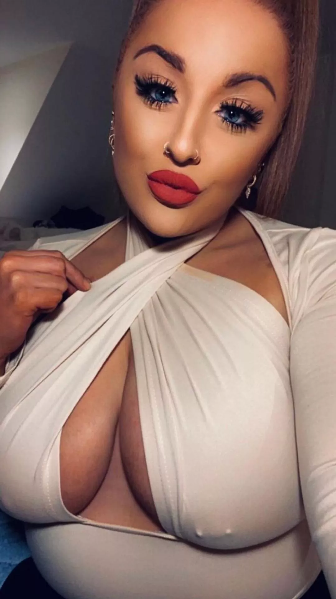 Chav heaven is here, anyone know her? 🥰 posted by camo_feet