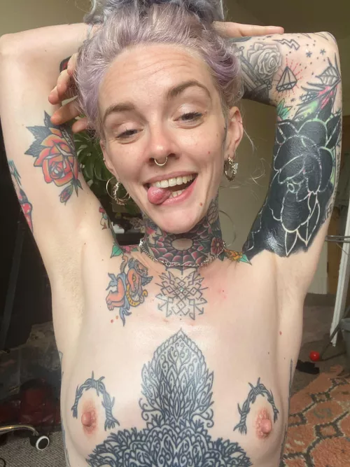 Cheeky cheeky by kkushbabyy