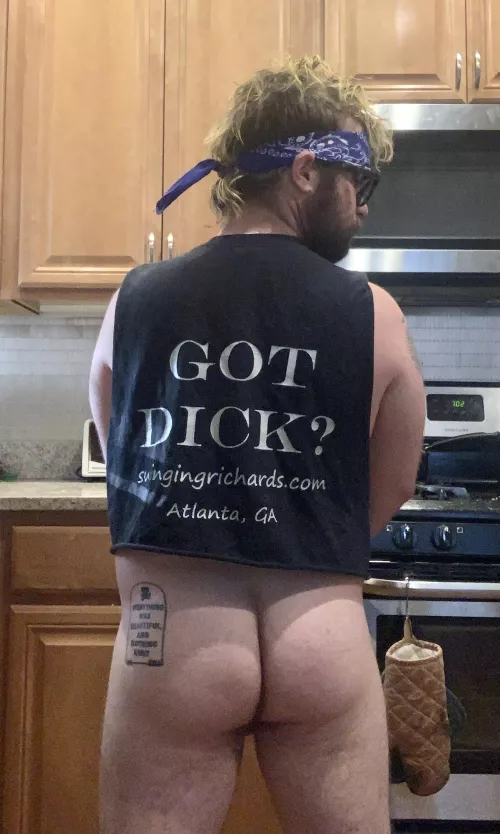 Cheeky in the kitchen by Past_Muscle_6470