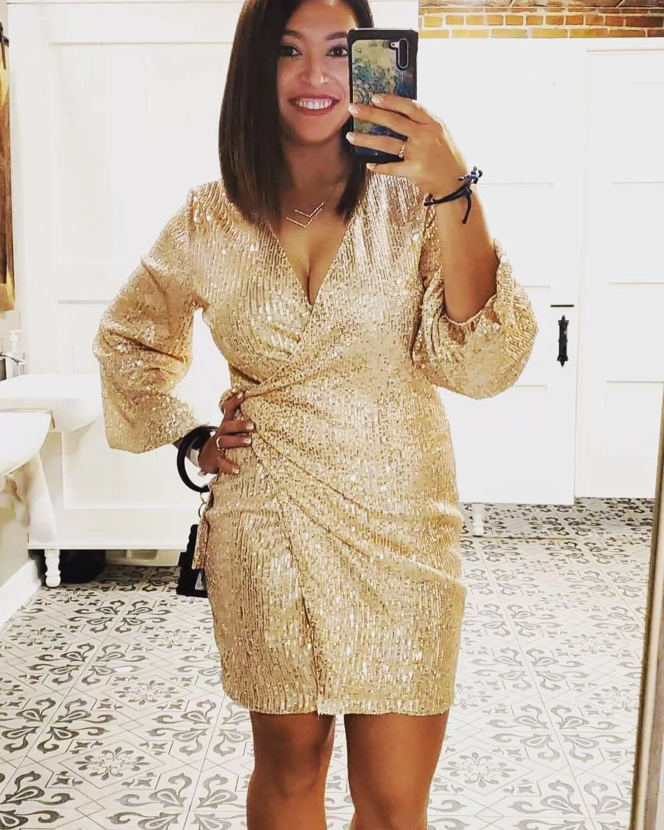 Cheers to the upcoming weekend 🥂🍻💋 posted by mamita_picosa