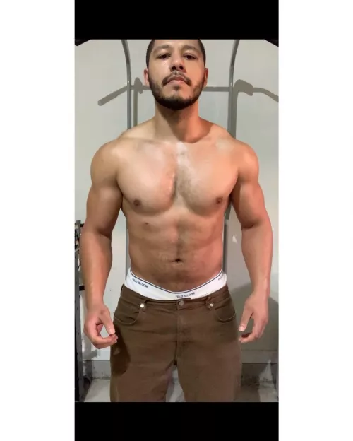 Chest day!! by GRayner28