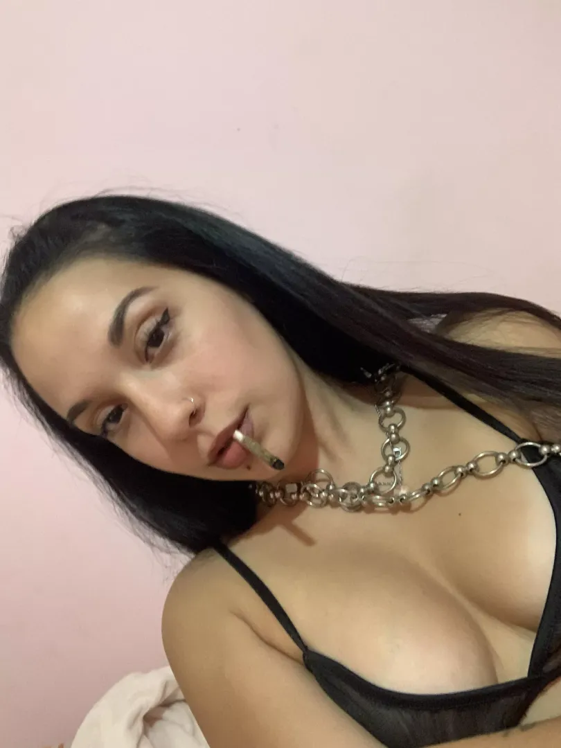 Chill 🌱🌸 posted by Solanaxxx