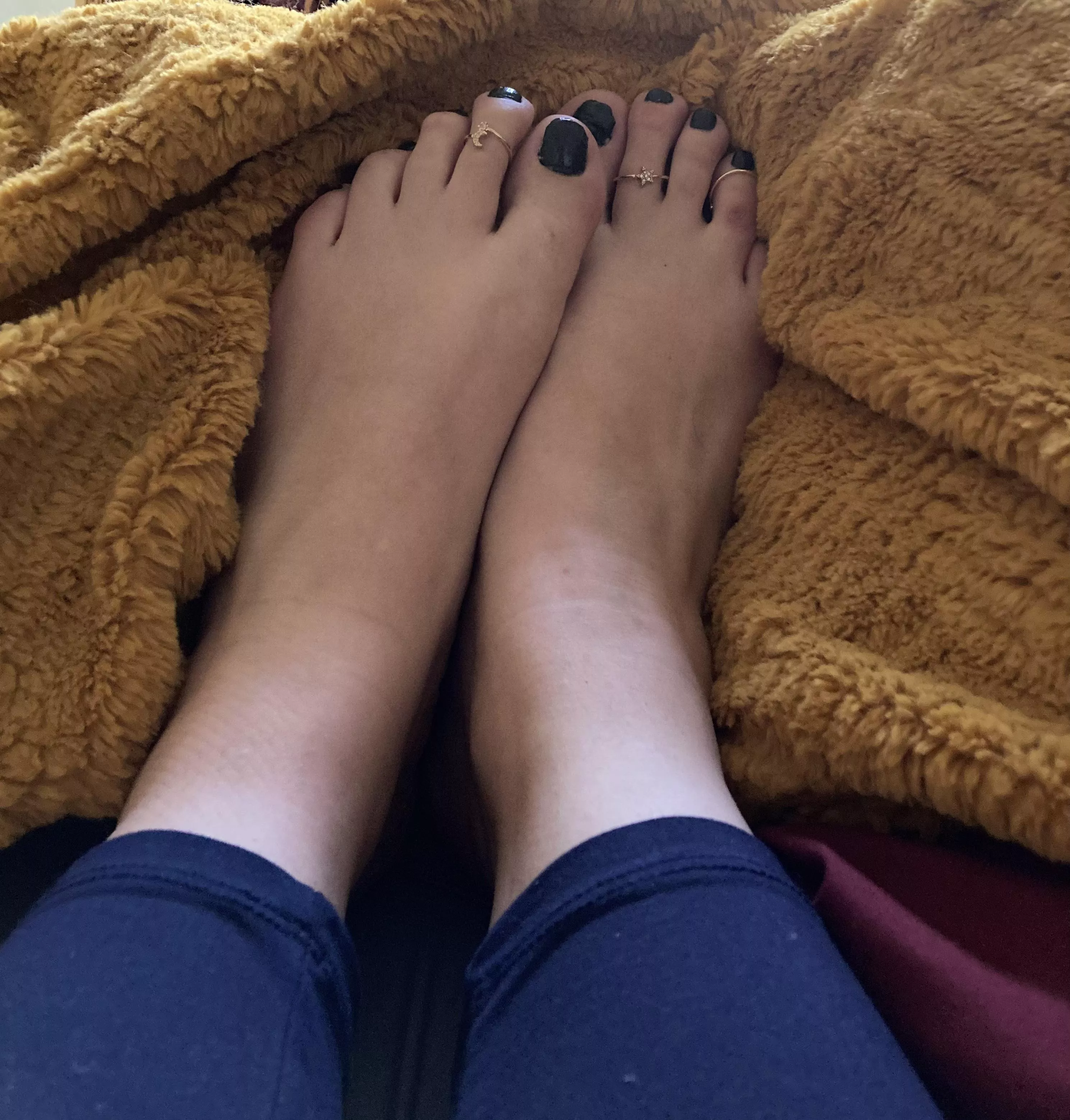 Chillin posted by ShimmeringScales