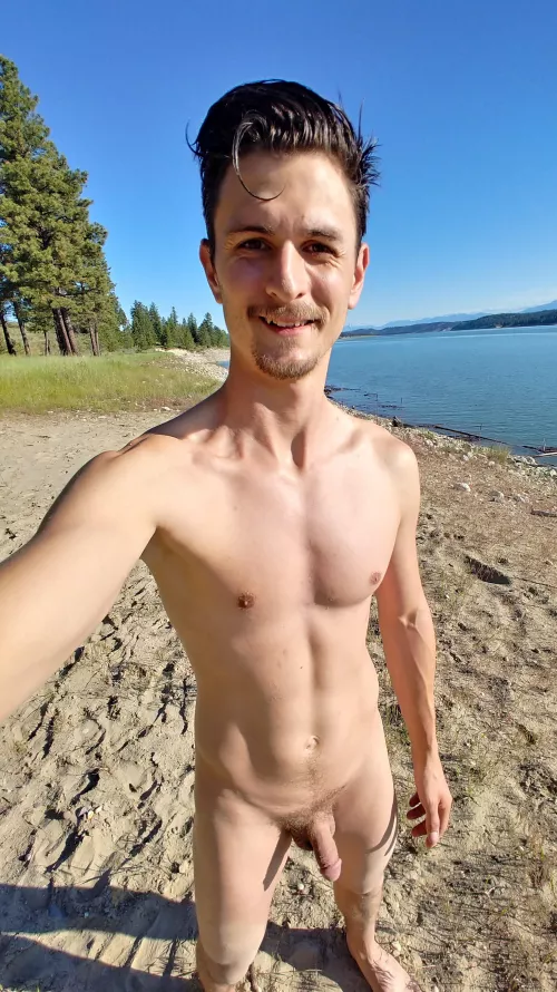 Chillin at the beach 😊 by freetheepidermis