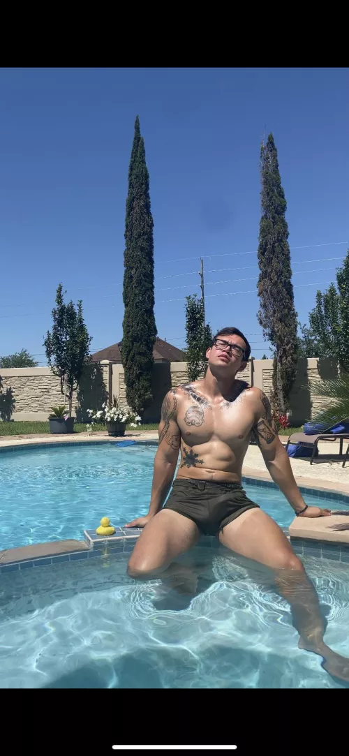 Chillin in the pool by dpleasyyy