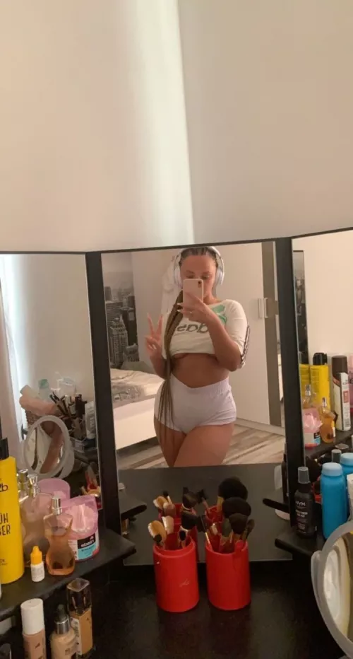 chilling out after my workout by _JessicaMay