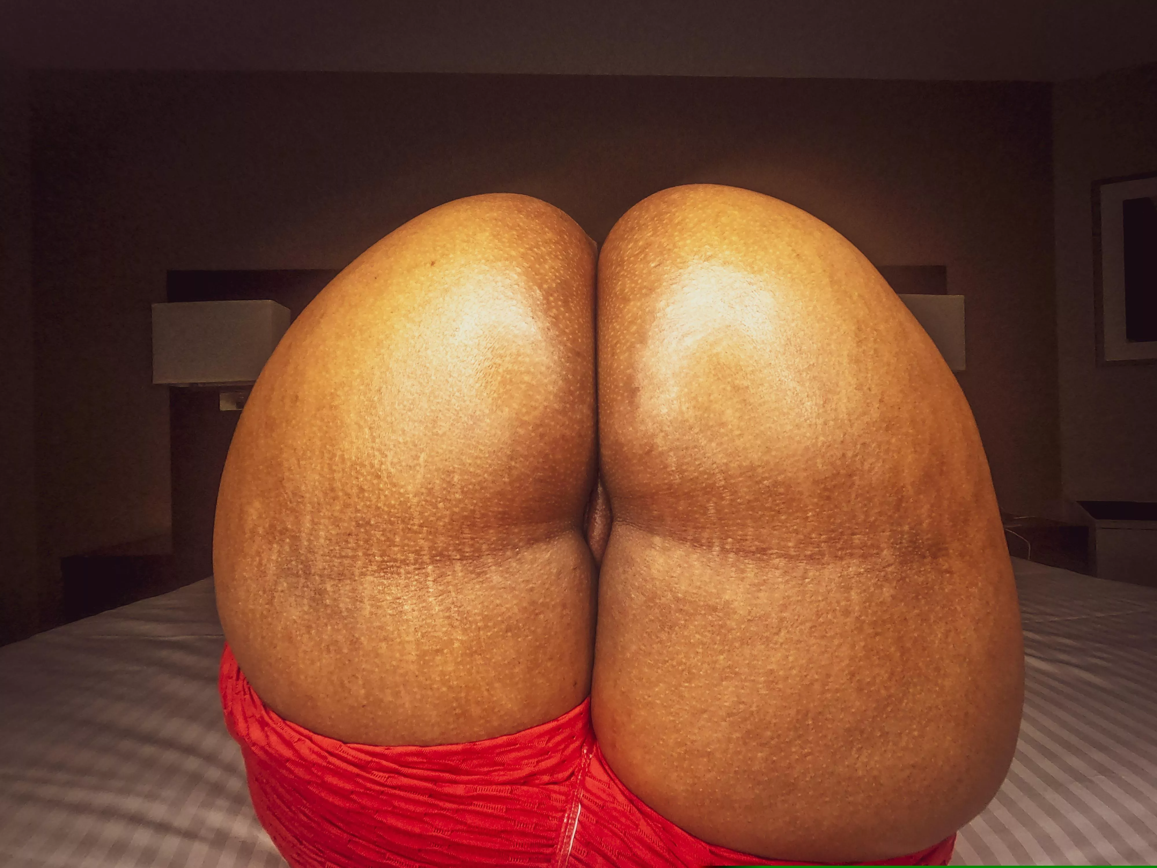 Chinesekittyy?? posted by megadossier