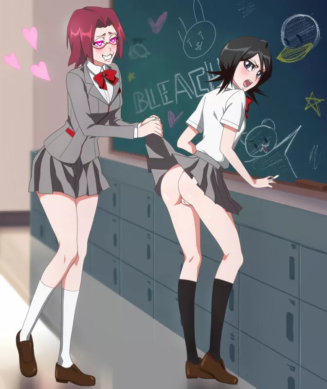 Chizuru getting a peek (Rozuberry) posted by Mysterious-Craft-476