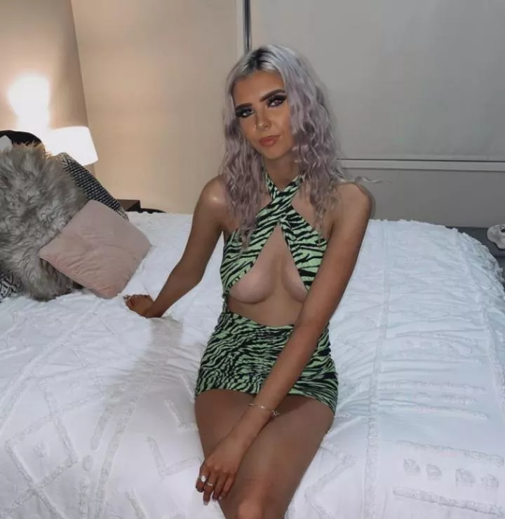 Chloe posted by corruptusextremis