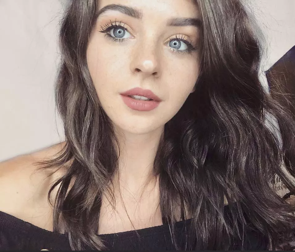 Chloe Lockley posted by BeerGoggles2022