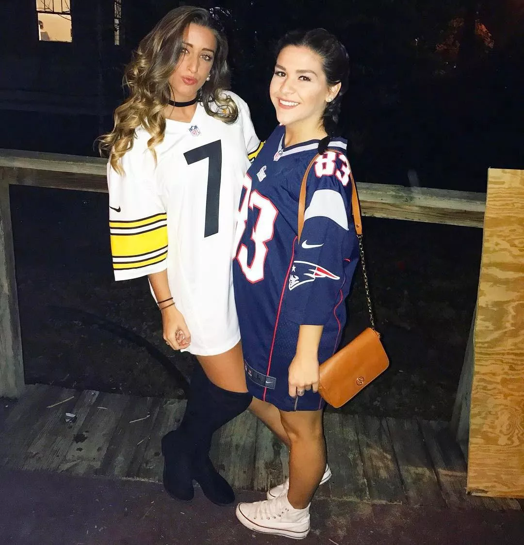 Choker and boots or other posted by Chaturbater1