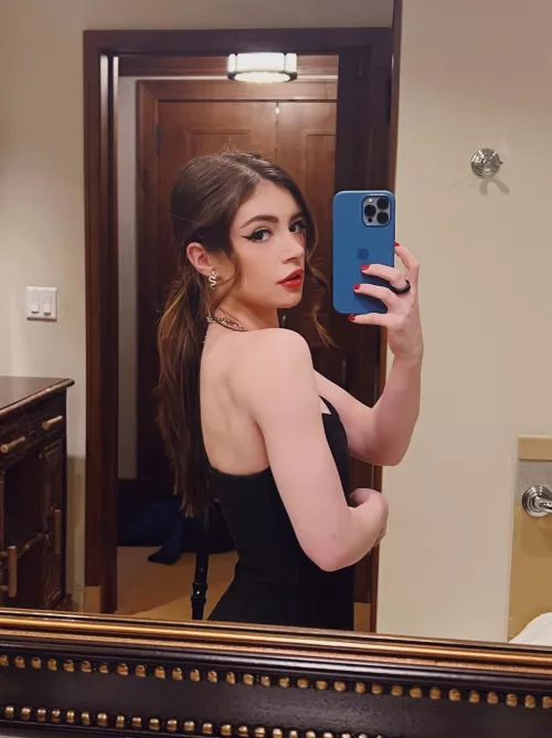 Chrissy Costanza would be an amazing facefuck by sai5278