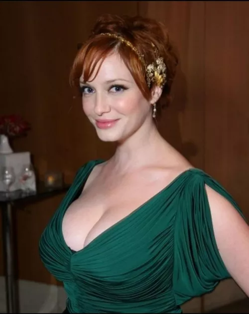 Christina Hendricks by lemonchin64