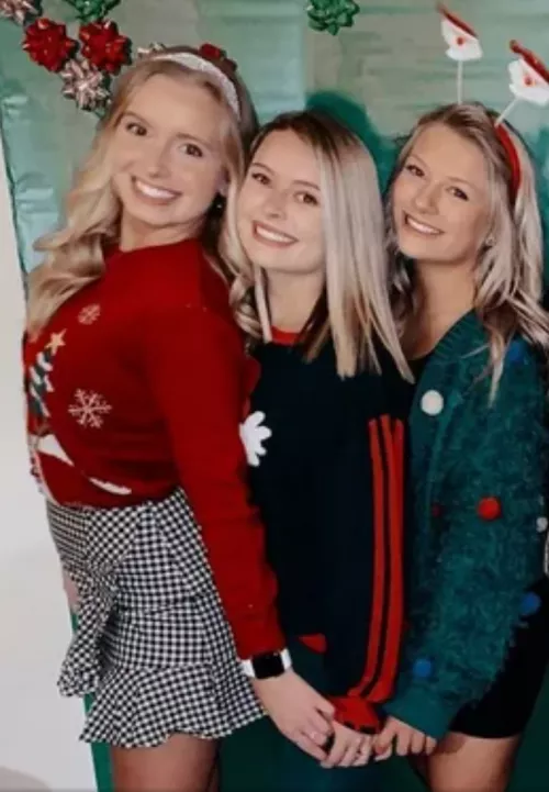 Christmas sweaters by Chaturbater1