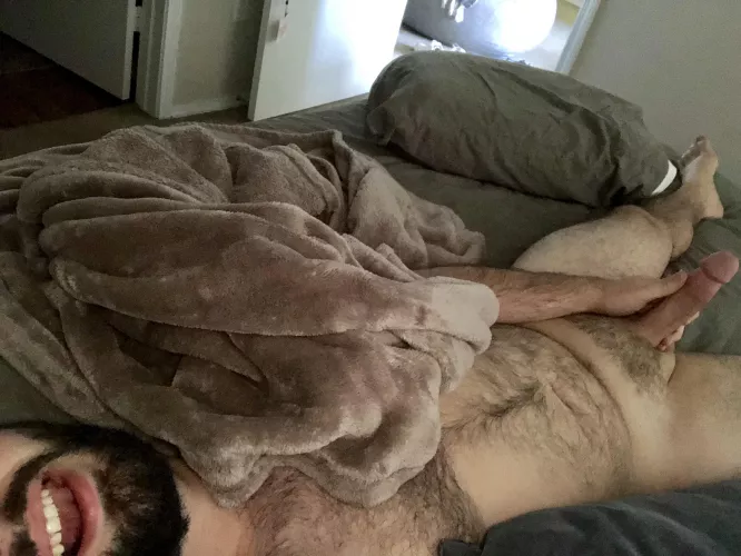Chubby & Hairy & Hard… let’s chat by Thatshimnoway